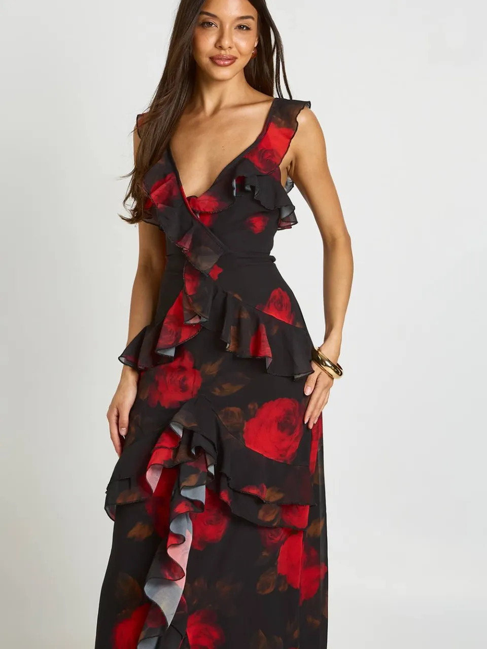 boohoo Dames Gebloemde Chiffon Maxi Jurk Met Gelaagde Ruches zwart, foto 4