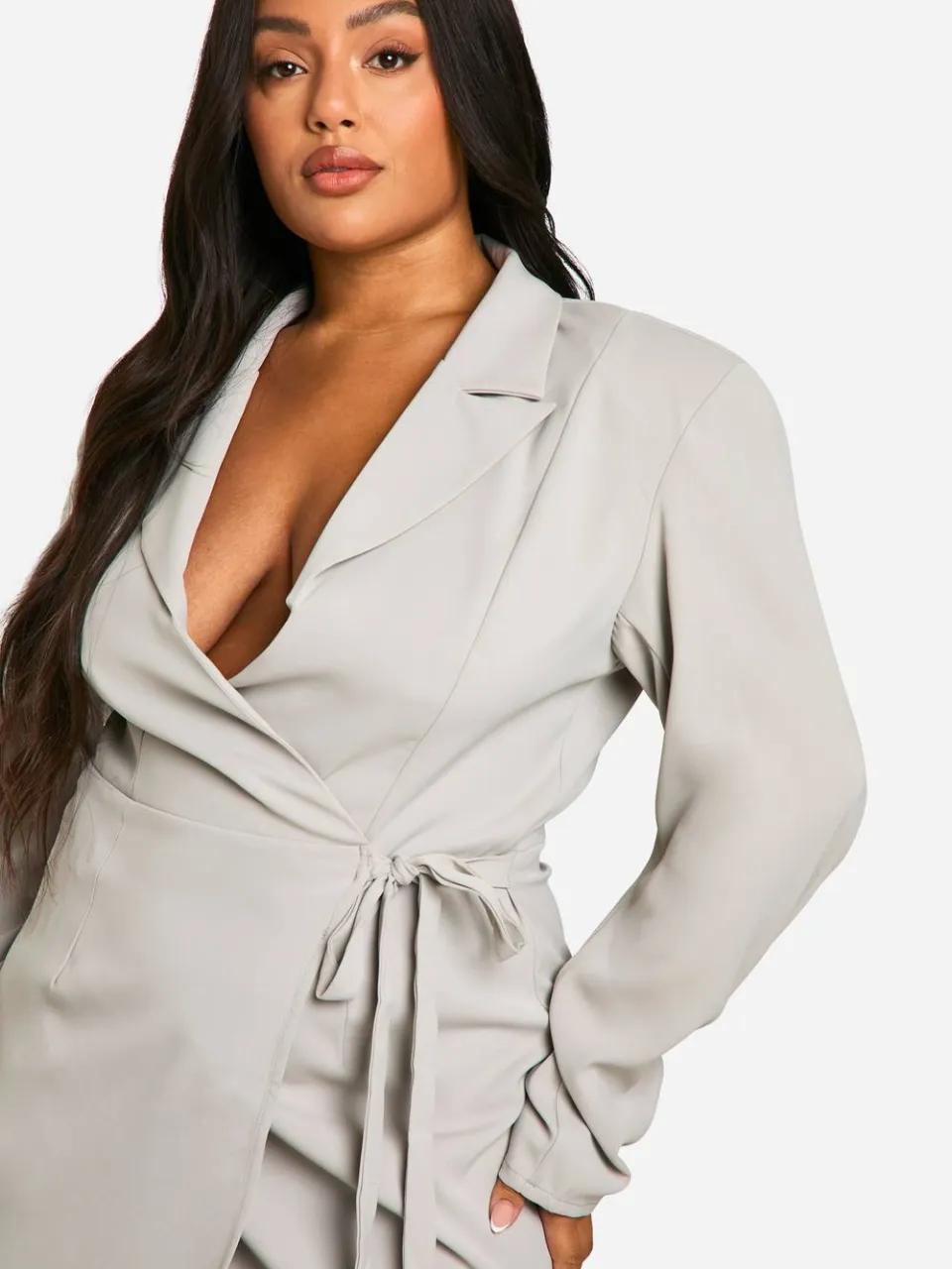 boohoo Dames Plus Geweven Op Maat Gemaakte Wikkeljurk grijs, foto 4