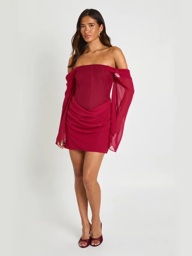 boohoo Dames Bardot Mini Jurk Met Uitlopende Mouwen En Corset Detail Kersen