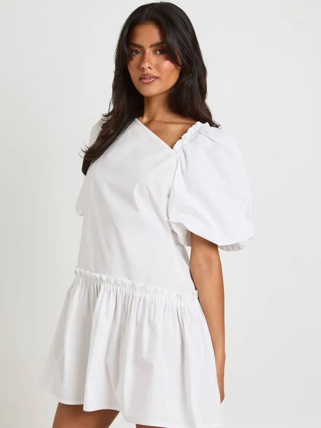 boohoo Dames Mini Jurk Met Pofmouwen En Asymmetrische Halslijn Ivoor