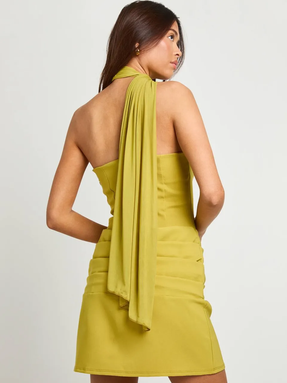 boohoo Dames Gedrapeerde mini-jurk in een mix van meshstoffen chartreuse, foto 3