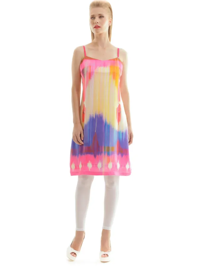 Conquista Jurk met levendige print Kersenrood
