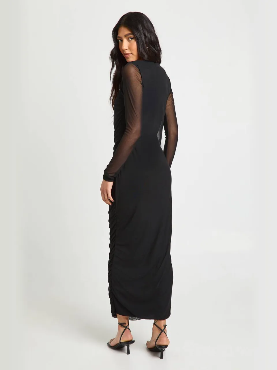 boohoo Dames Tall Mesh Vierkante Hals Gerimpelde Midi Jurk zwart, foto 2