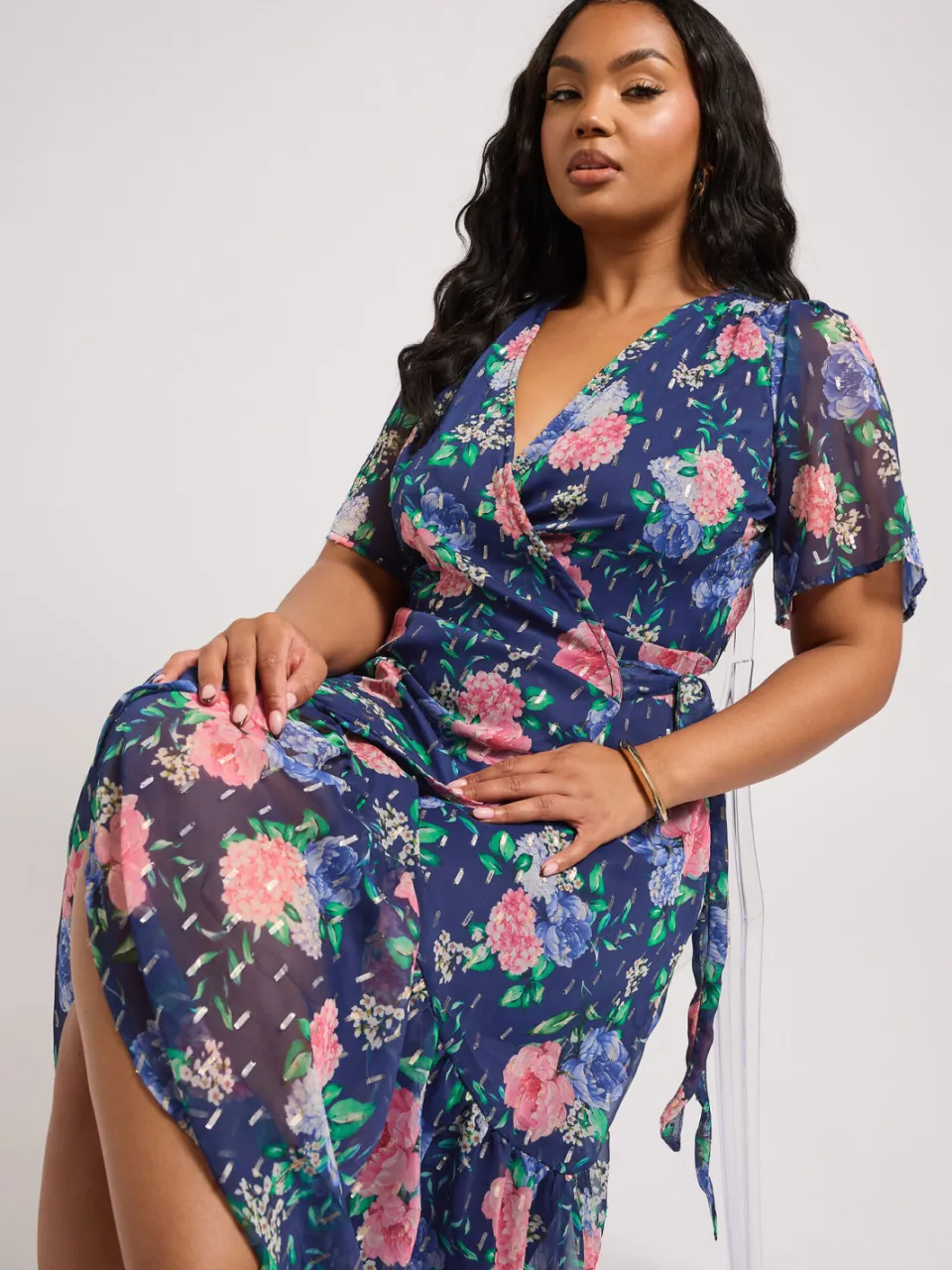 Yours London Midaxi Wikkeljurk Met Bloemenmotief In Metallic Donkerblauw blauw, foto 5