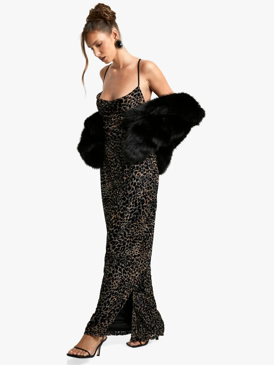 boohoo Dames Leopard Devore Cowl Neck Tie Back Maxi Jurk bruin, foto 2