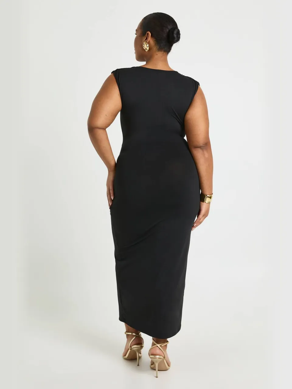 boohoo Dames Plus Geruched Wikkel Gouden Detail Midaxi Jurk, foto 2