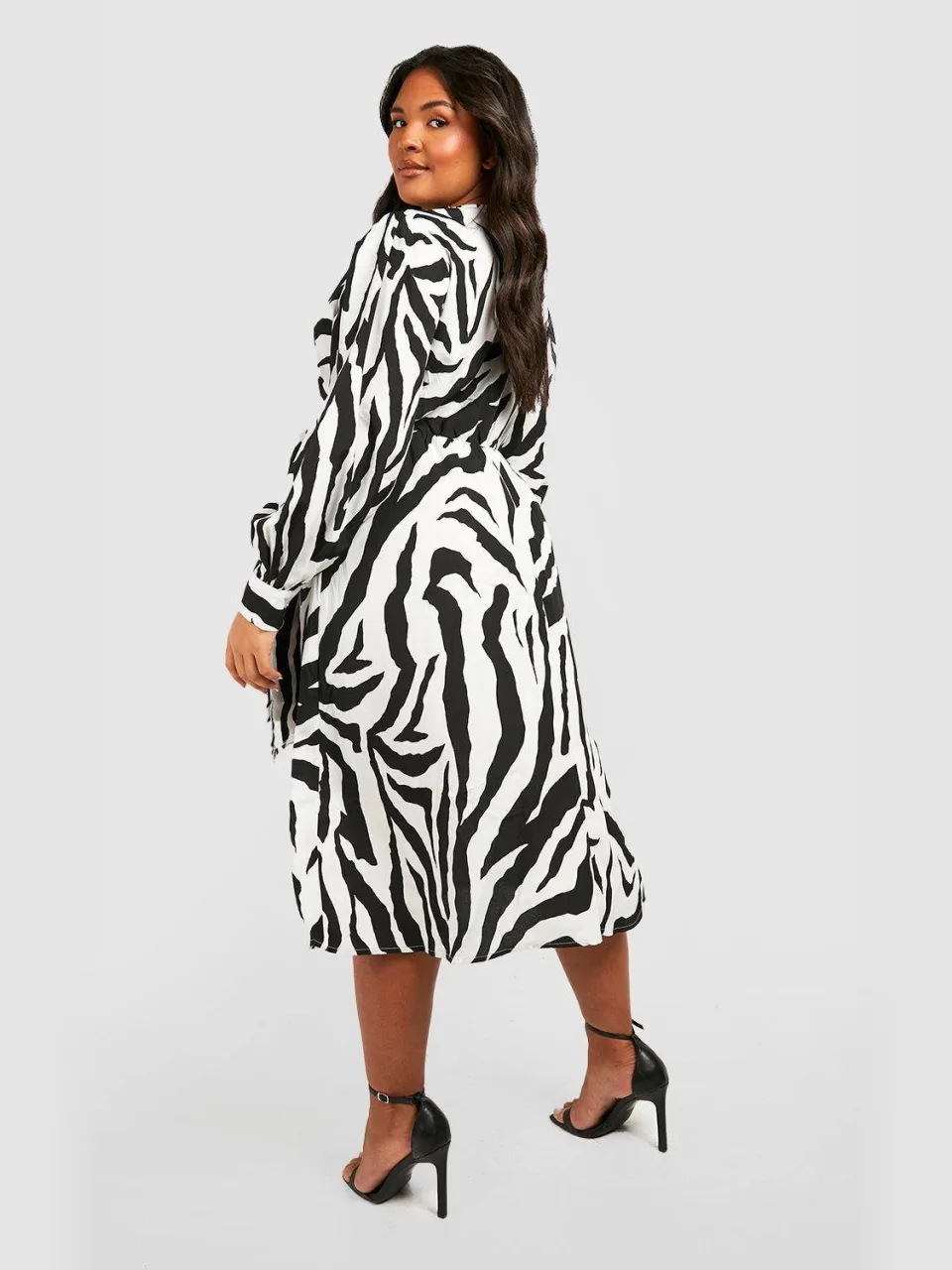 boohoo Dames De Plus-gedrukte Midi Skater Jurk zwart, foto 2