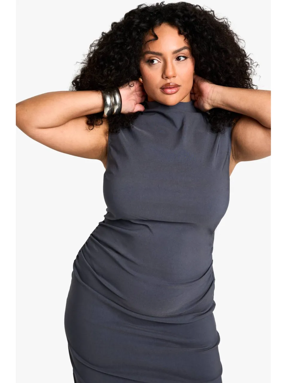boohoo Dames Plus Bengaline Gerafelde Hoge Hals Midi Jurk houtskool, foto 2
