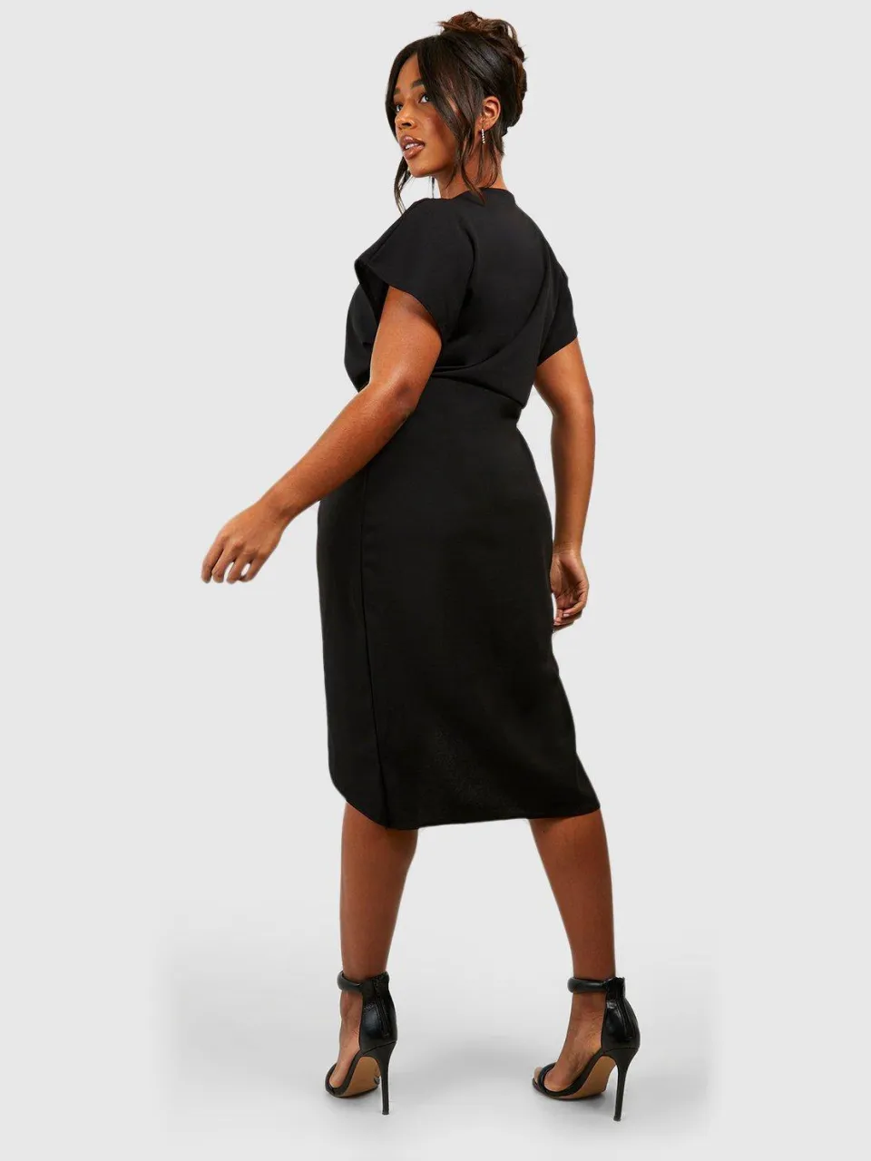 boohoo Dames Plus Wrap Front Midi Jurk zwart, foto 2