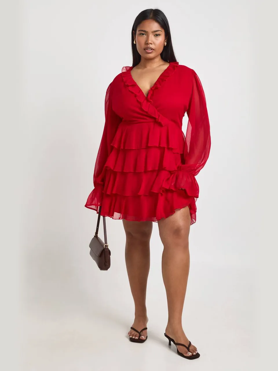 boohoo Dames Plus Ruffle Wrap Skater Jurk rood, foto 2