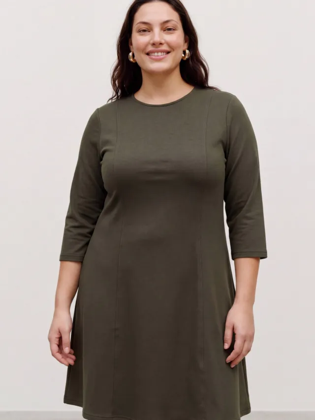 Vero Moda CURVE mini jurk Plus Size - donkergroen