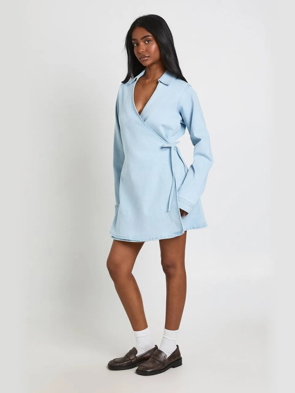 boohoo Dames Denim Wikkel Jurk, foto 3