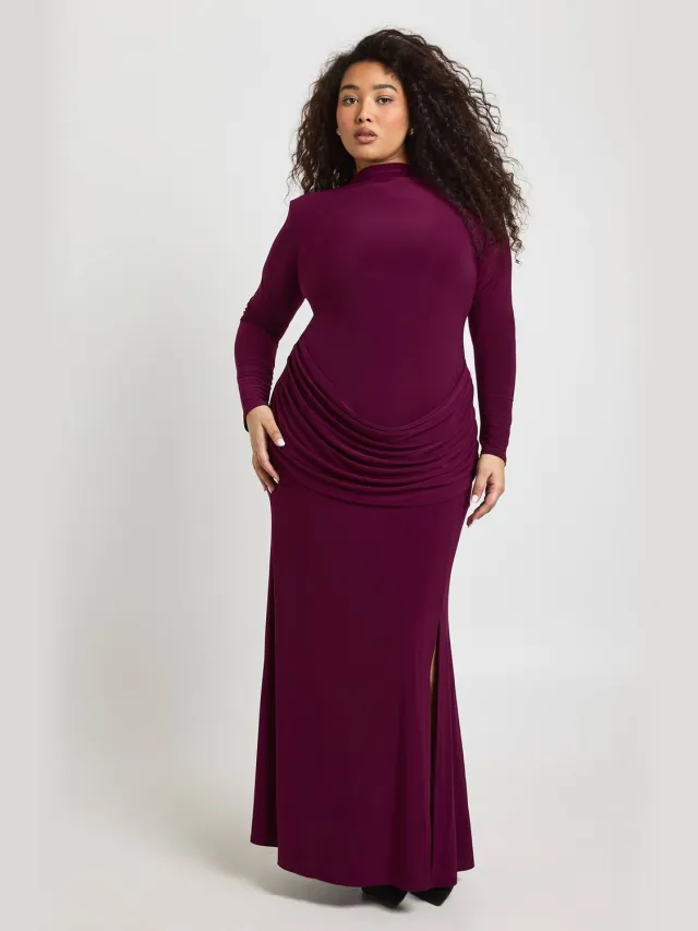 boohoo Dames Plus Schoudervulling Lange Mouw Gedrapeerde Rok Detail Maxi Jurk Pruim