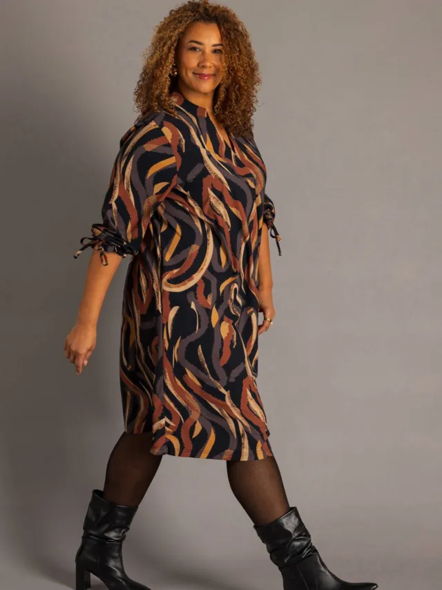 Colletta Plus Size jurk met col en print - zwart/oranje