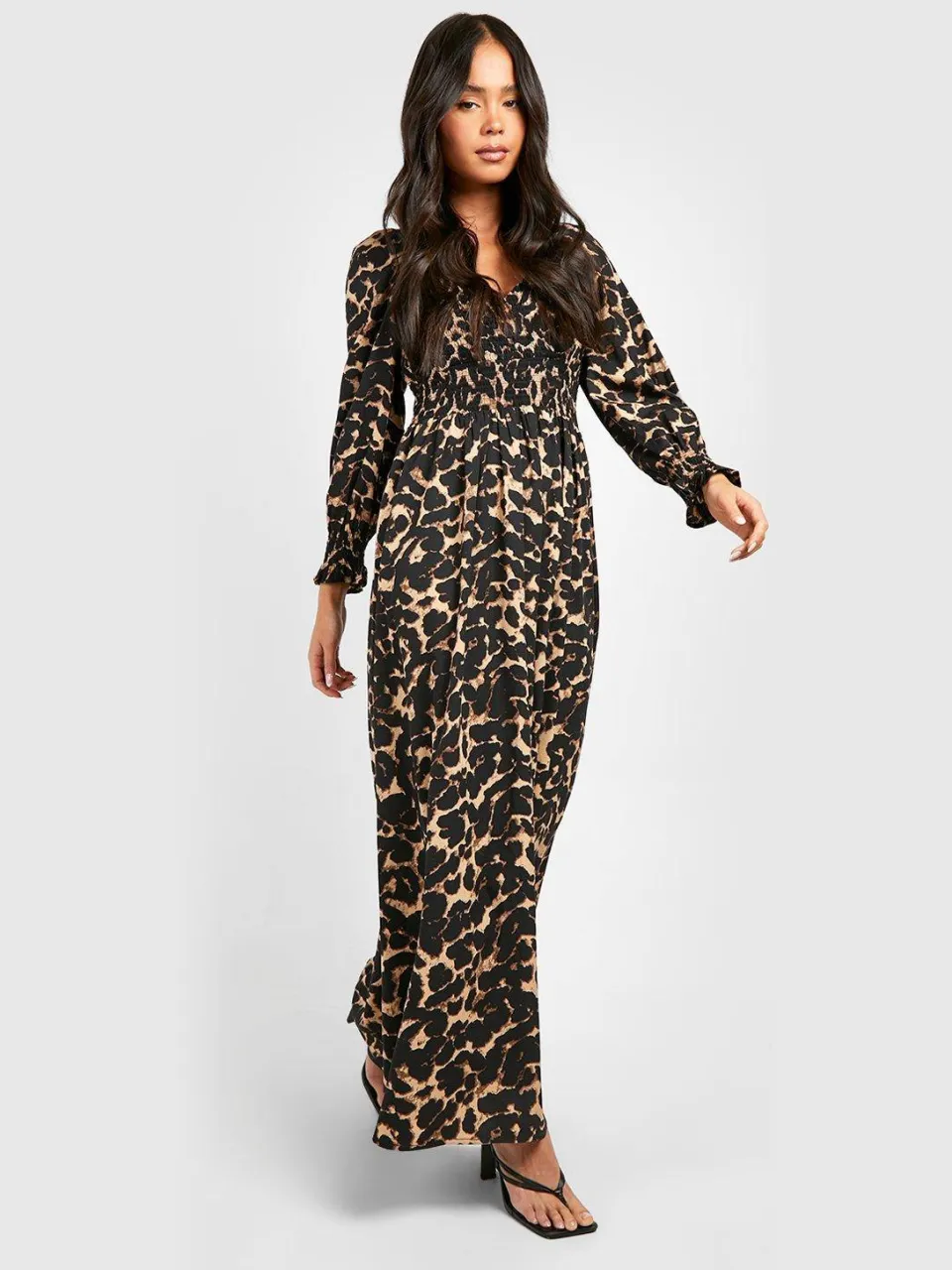boohoo Dames Petite Leopard Shirred Detail Maxi Jurk zwart, foto 2