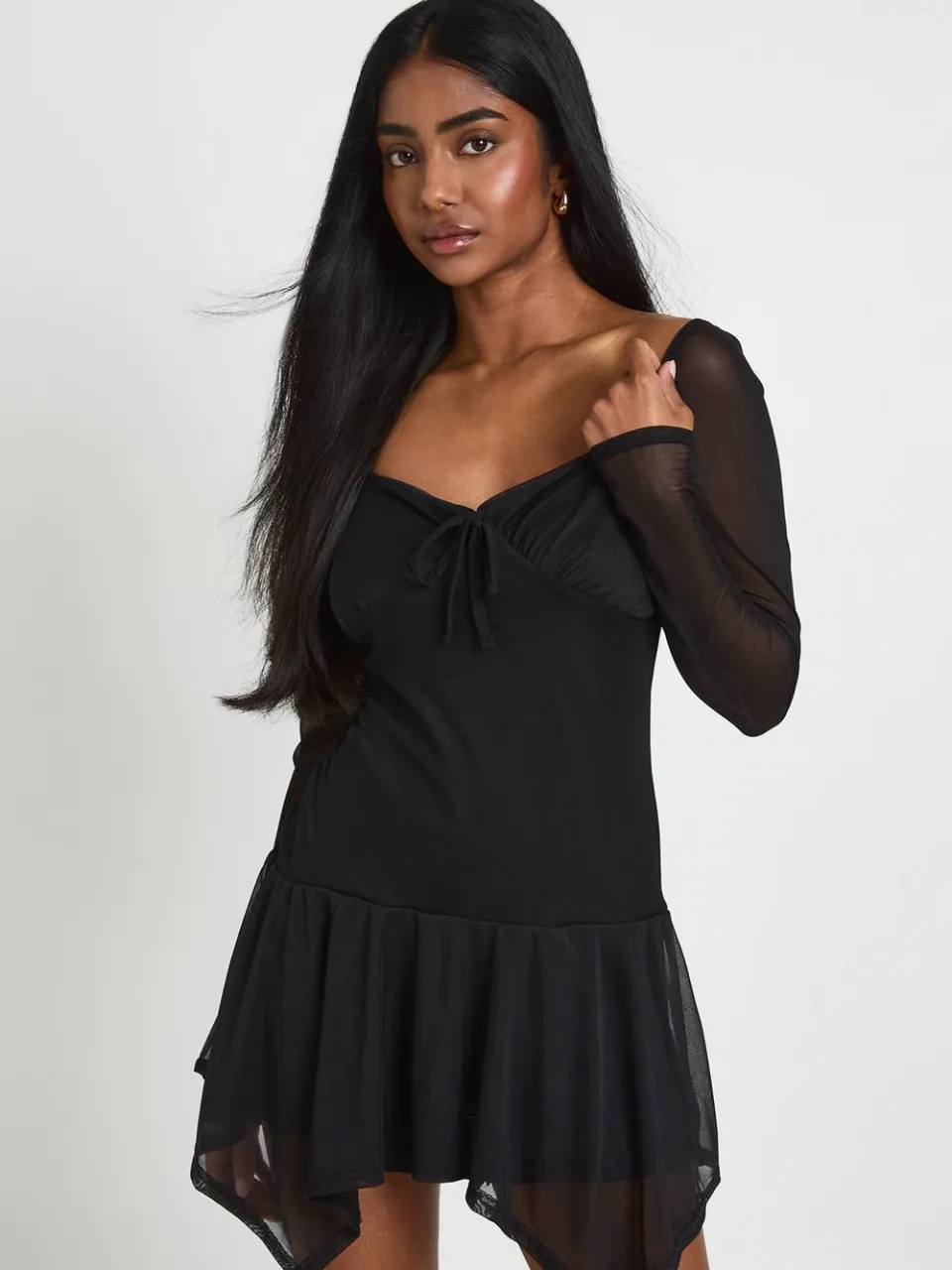 boohoo Dames Mesh Skater Jurk Met Vierkante Hals En Ruches Zoom zwart, foto 3