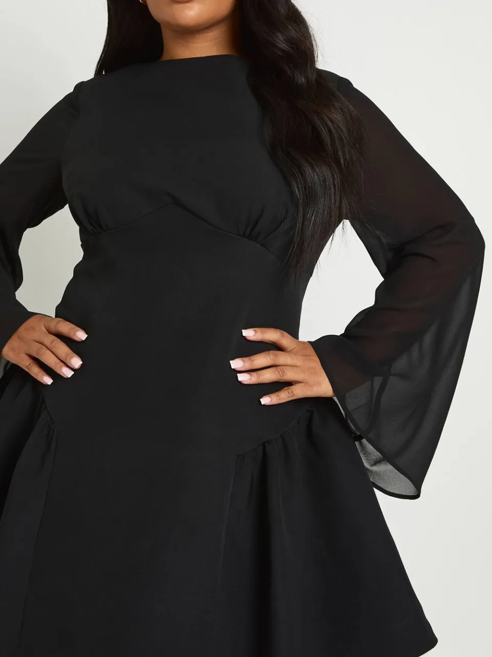 boohoo Dames Plus Chiffon Mouw Skaterjurk zwart, foto 4