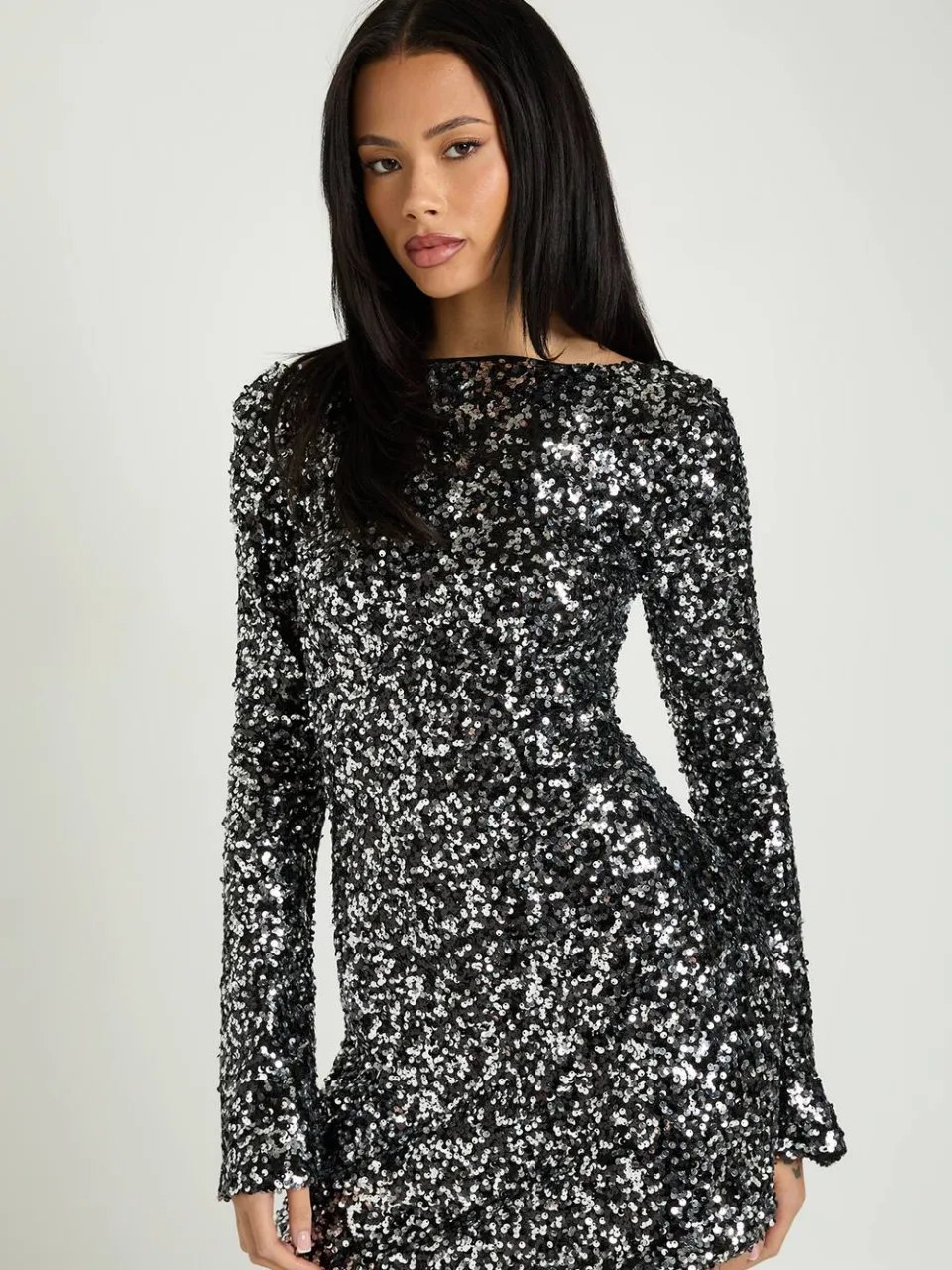 boohoo Dames Pailletten Mini Jurk Met Uitlopende Mouwen zilver, foto 2