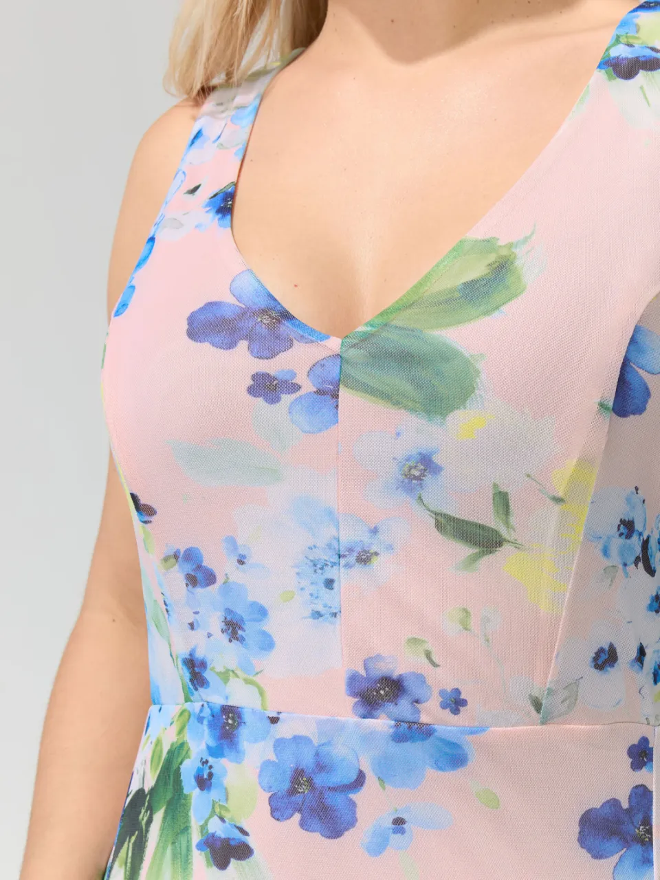 Yours London Maxi Jurk Van Mesh Met Bloemenmotief In Lichtroze/Blauw, foto 5