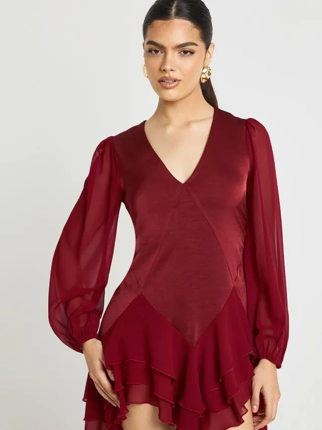 boohoo Dames Chiffon Mix Paneel Smock Jurk merlot