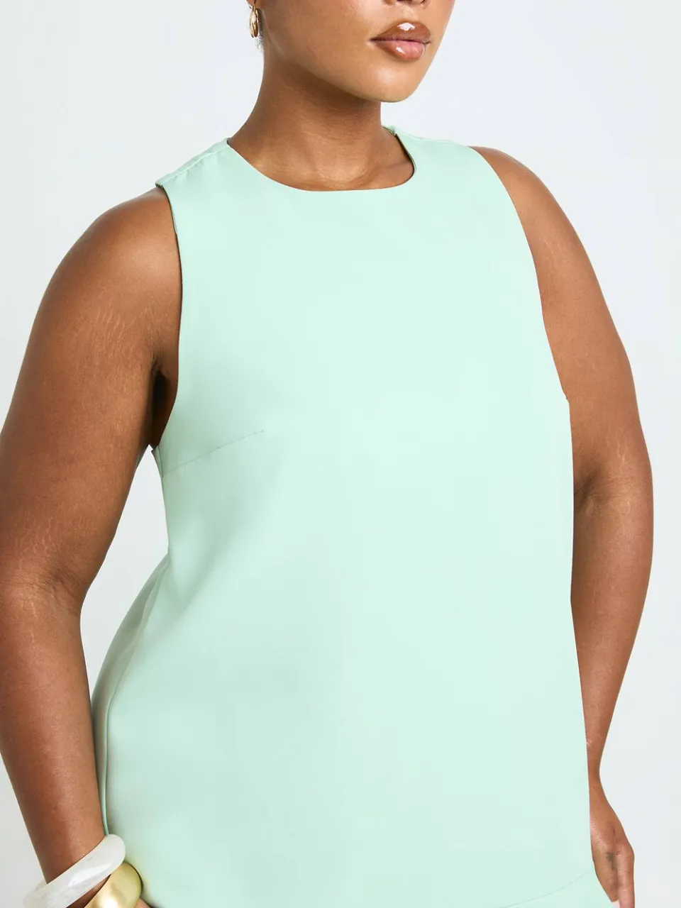 boohoo Dames Plus Racer Halslijn Frill Zoom Mini Jurk verstandig, foto 3