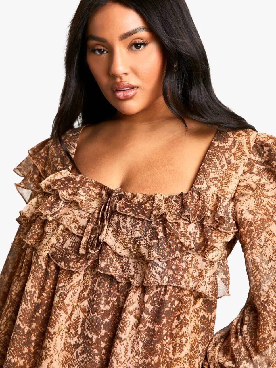 boohoo Dames Plus Snake Print Ruffle Smock Mini Jurk slangenprint, foto 4