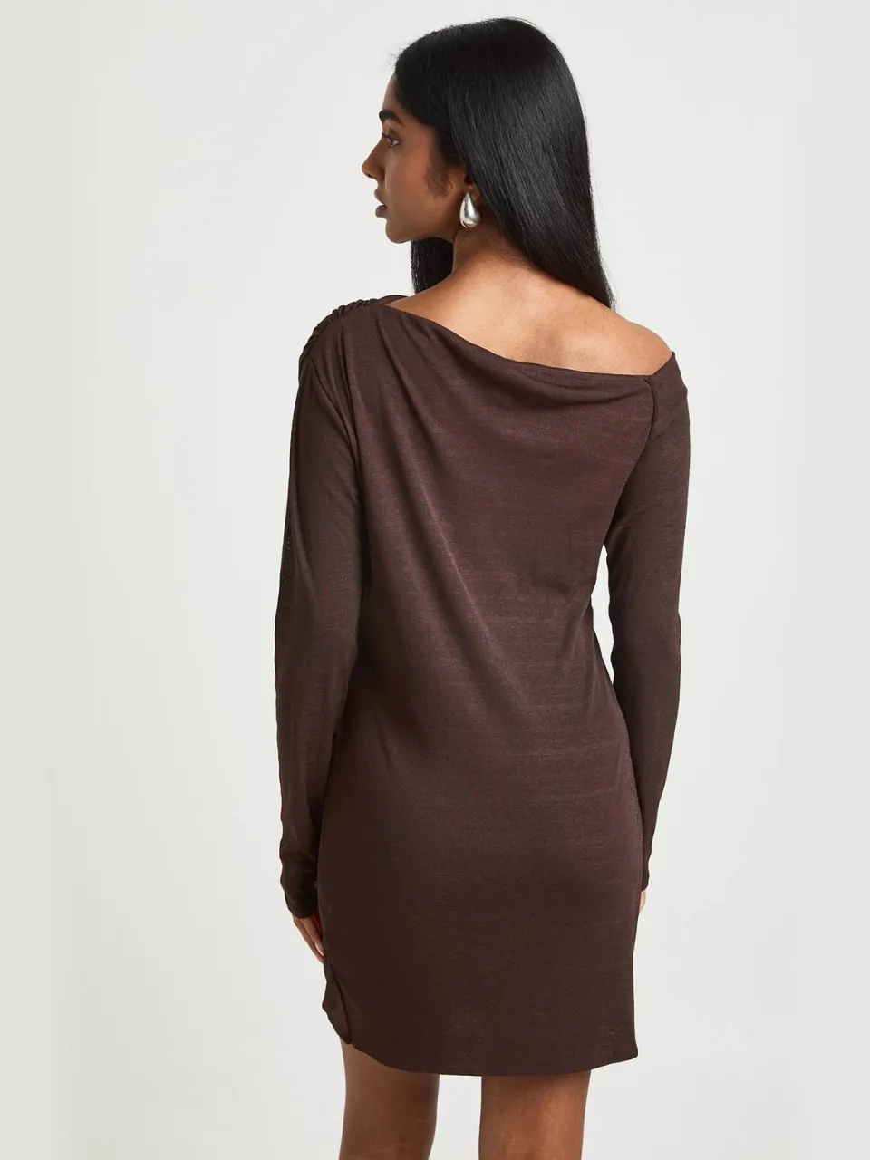 boohoo Dames Mesh Asymmetrische Drapering Asymmetrische Zoom Midaxi Jurk chocoladebruin, foto 3