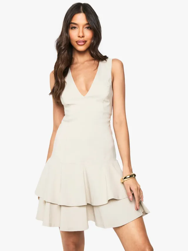 boohoo Dames Bengaline plunge mini-jurk met ruchenzoom en shift-silhouet Steen