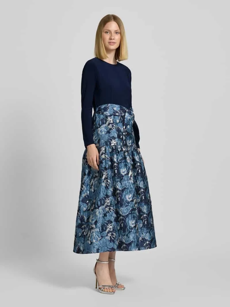 Adrianna Papell Avondjurk in 2-in-1-look met strikceintuur zwart, foto 3