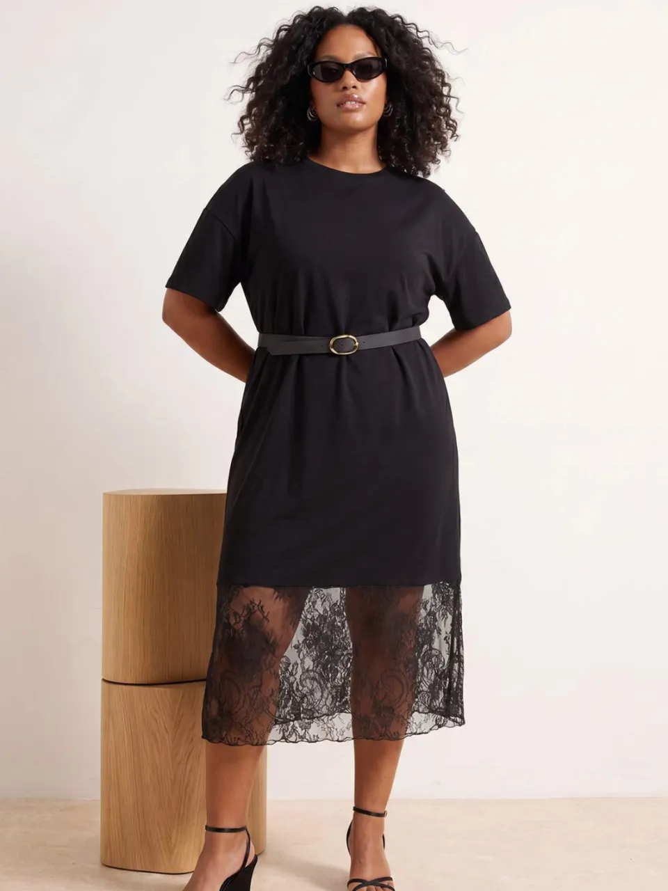 Trendyol Curve Dames Zwart Effen Midi Kort Recht Grote maten Jurk, foto 2