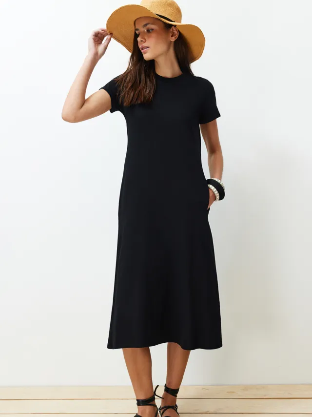 Trendyol TRENDYOLMİLLA Dames Zwart Effen Midi Kort Casual A-lijn Jurken
