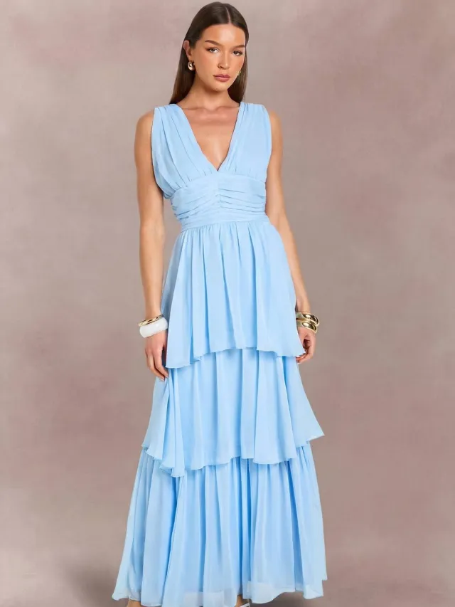 boohoo Dames Chiffon Maxi Jurk Met Diepe V-hals En Gelaagde Rok Pastelblauw