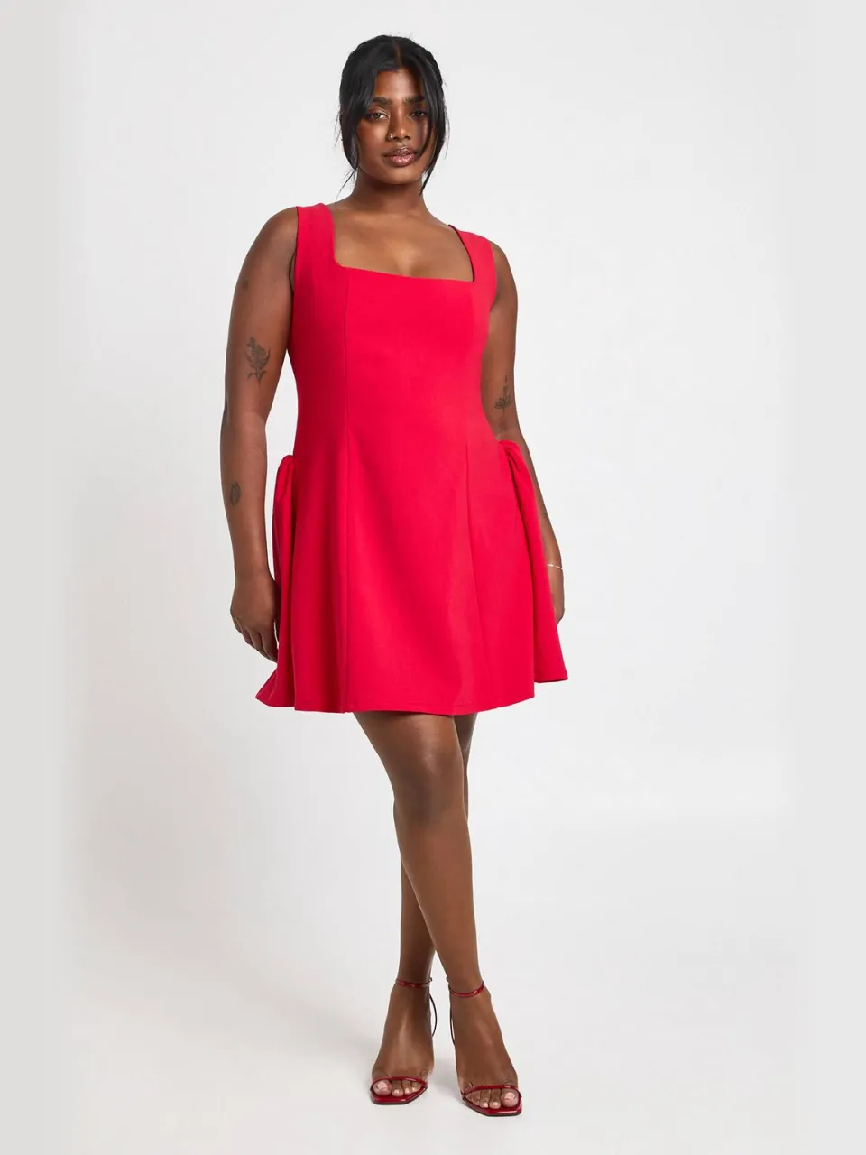boohoo Dames Plus Vierkante Hals Wijde Rok Mini Jurk rood, foto 3
