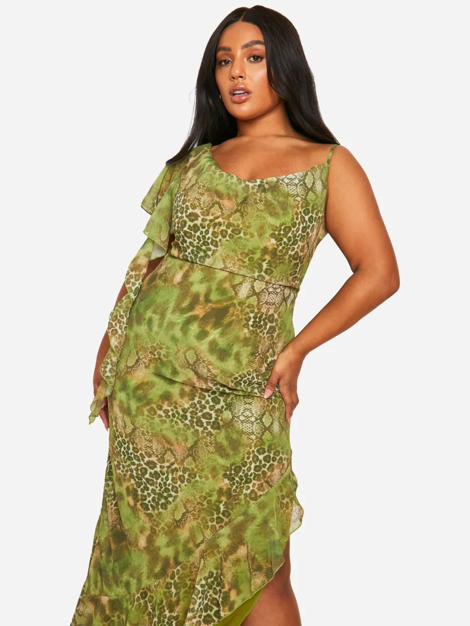 boohoo Dames Plus Snake Print Ruffle Maxi Jurk groente, foto 3