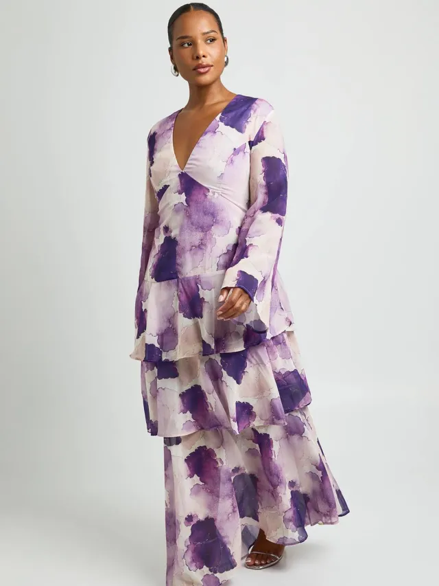 boohoo Dames Plus Chiffon Gelaagde Maxi Jurk Met Lange Mouwen Violet