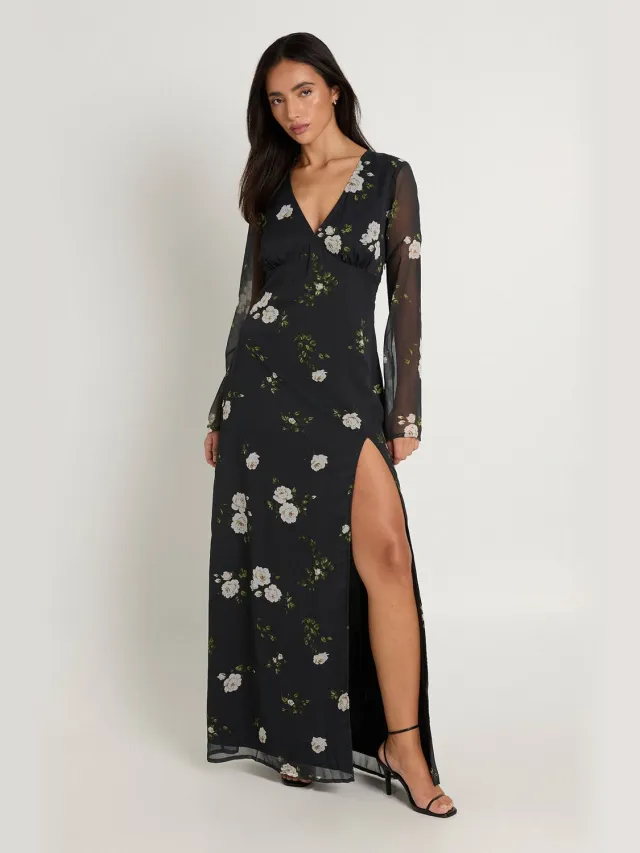 boohoo Dames Gebloemde Chiffon Maxi Jurk Met Ruches Zwart
