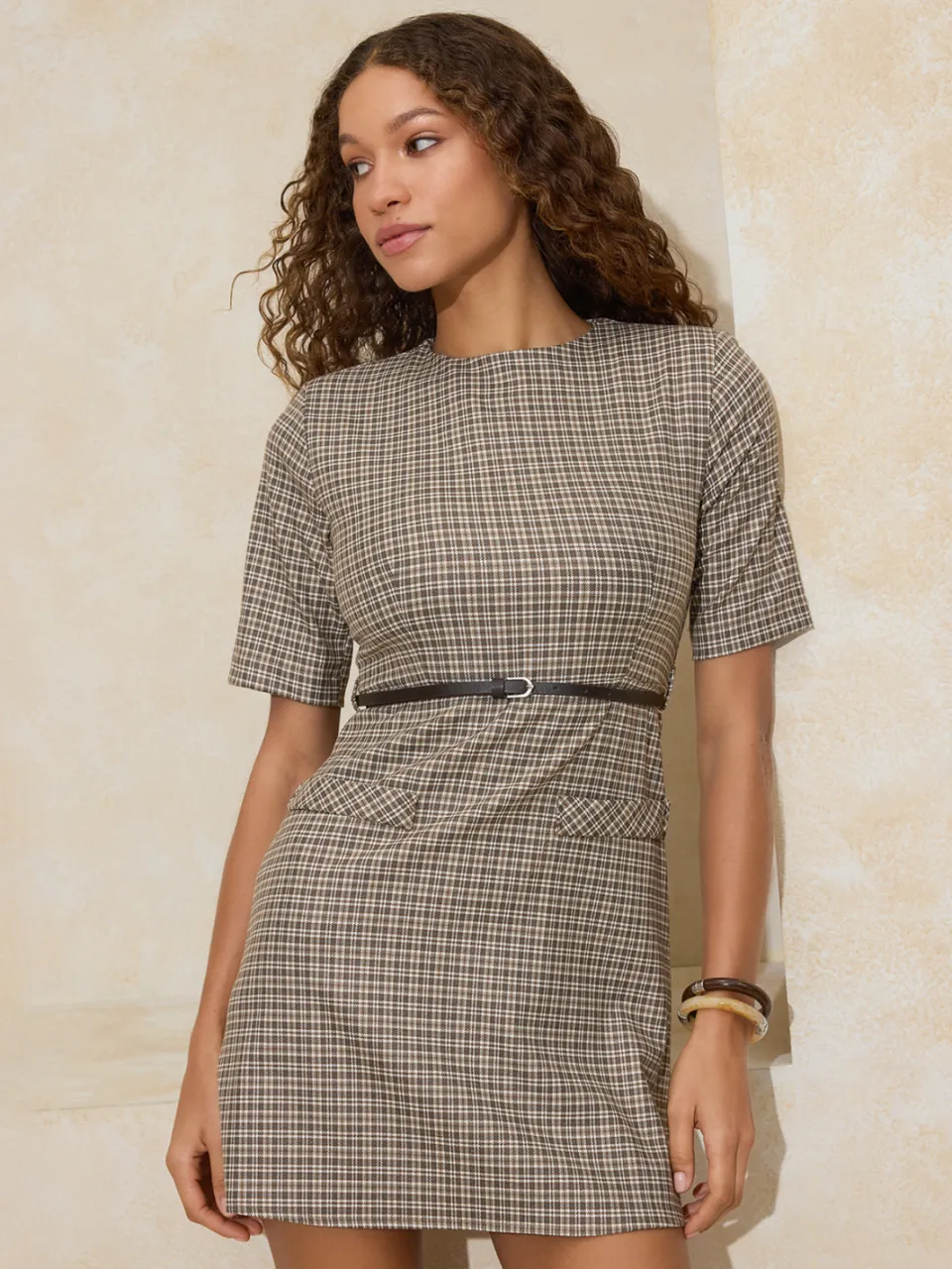 Trendyol TRENDYOLMİLLA Dames Beige Geruit Kort / Mini Kort Zakelijk Recht Jurken, foto 2