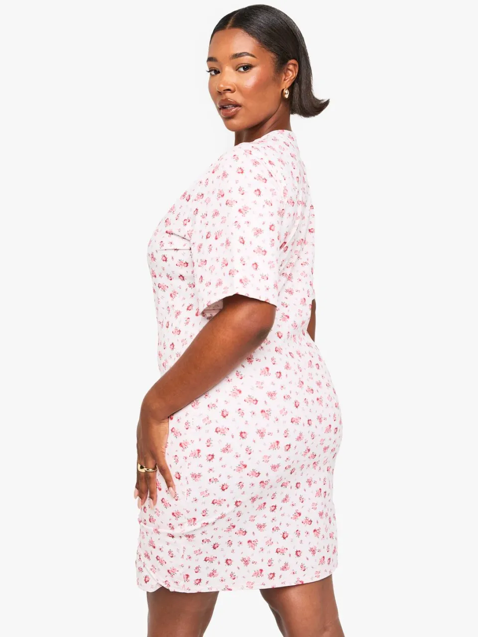 boohoo Dames plus ditsy drop waist wrap jurk roze, foto 2
