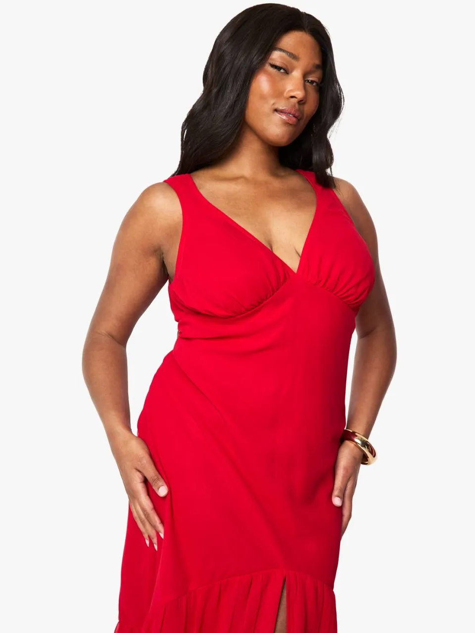 boohoo Dames Plus Chiffon Underbust Godet Maxi Jurk rood, foto 2