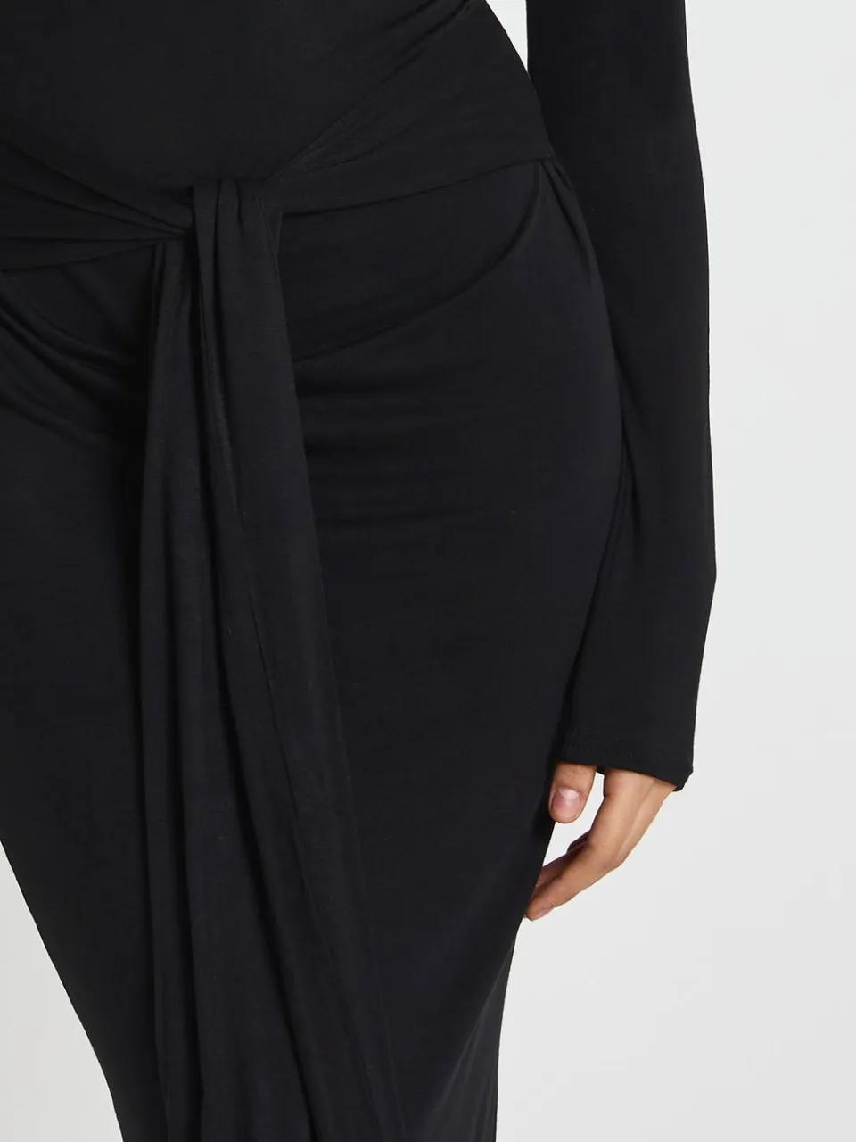 boohoo Dames Gemeleerde Lange Mouw Jurk met Strikceintuur Midaxi zwart, foto 4