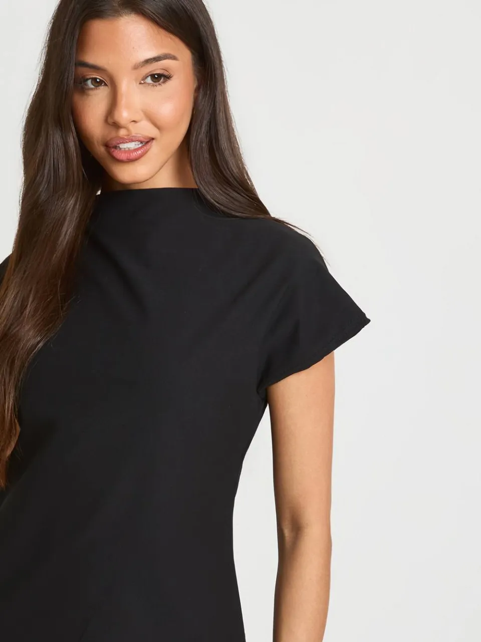 boohoo Dames T-shirt Jurk Met Kapmowen Dubbele Laag En Asymmetrische Zoom zwart, foto 4