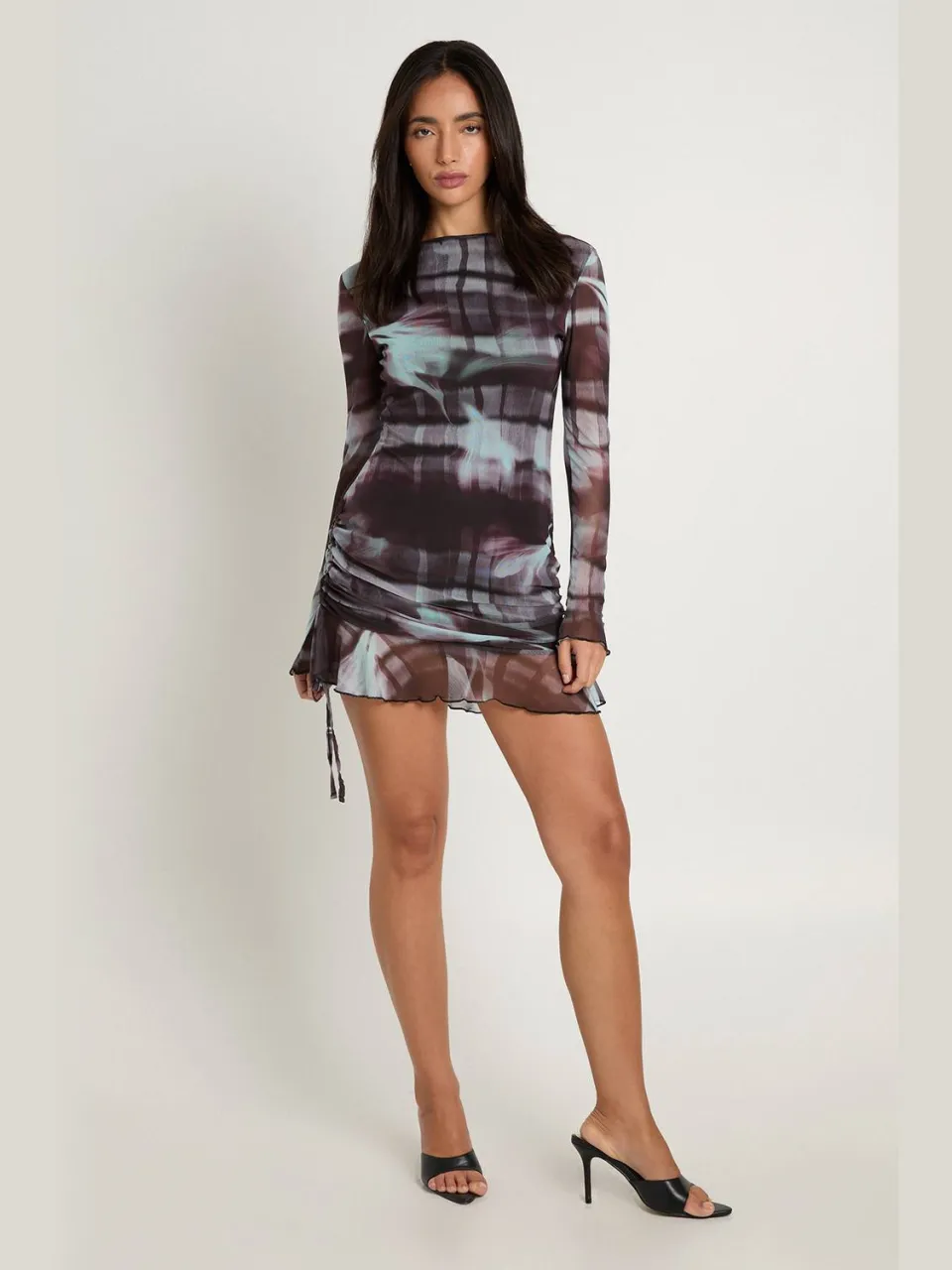 boohoo Dames Geruit Gerimpeld Rokje Met Ruche Zoom Mini Jurk Pastelblauw
