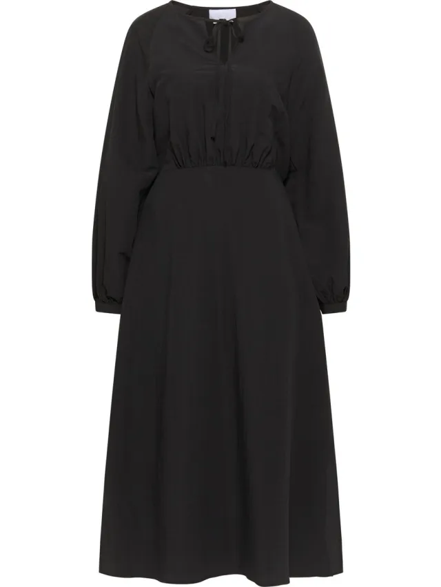 Usha Jurk maxi met lange mouwen lynnea zwart