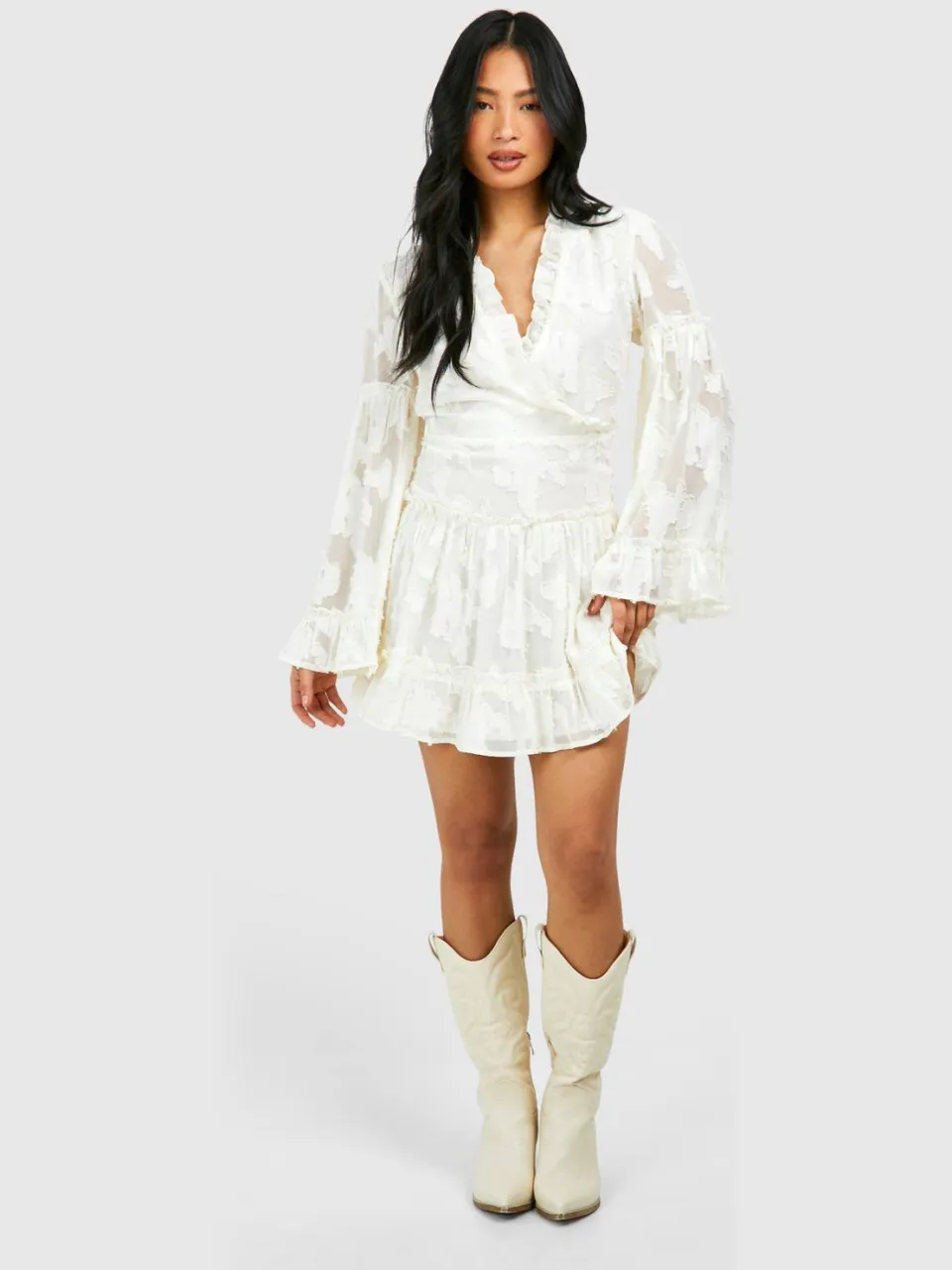 boohoo Dames Petite Burnout Frill Minijurk ivoor, foto 3