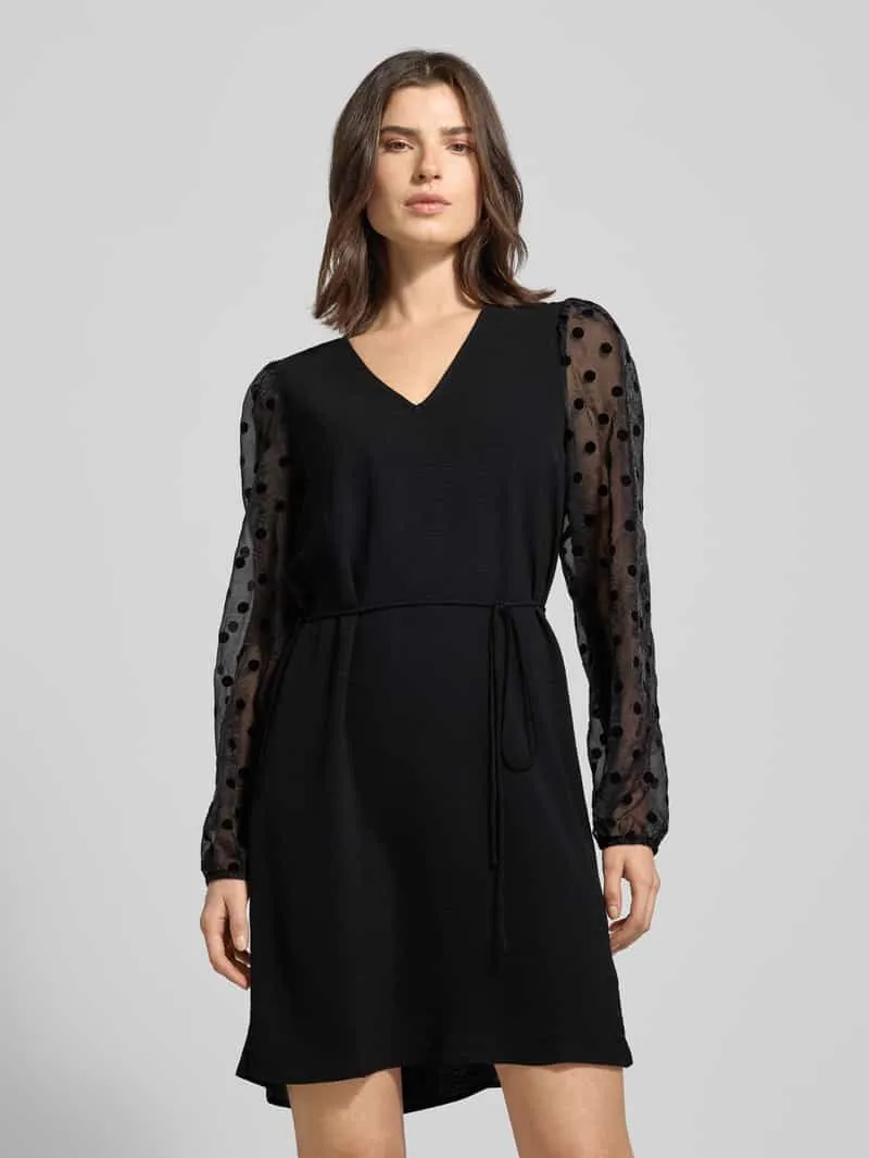 Vero Moda Soepele cocktailjurk met semi-transparante mouwen, model 'ALVA' Zwart