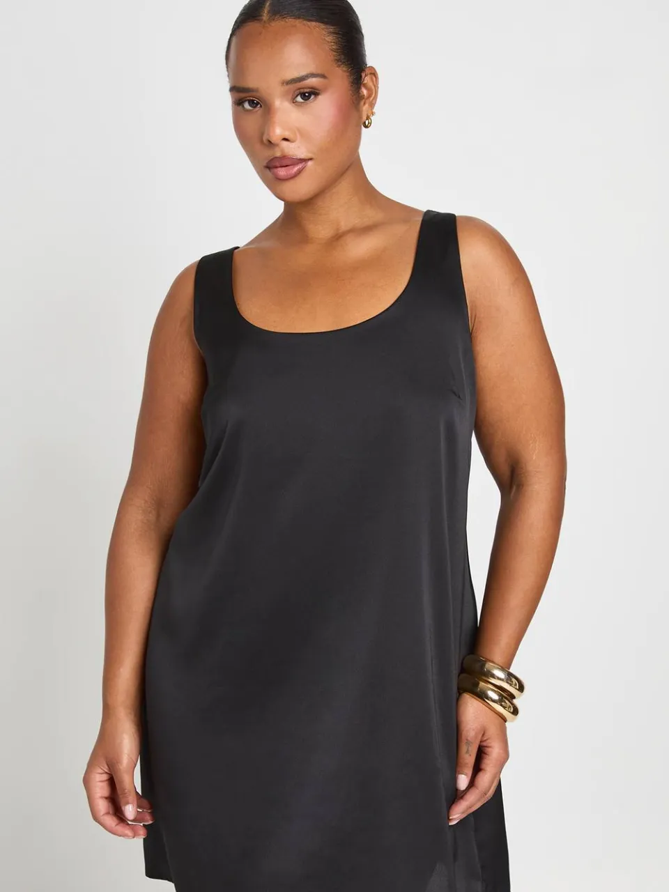 boohoo Dames Plus Basic Satijnen Mini-jurk Met Ronde Hals En Dunne Bandjes zwart, foto 3