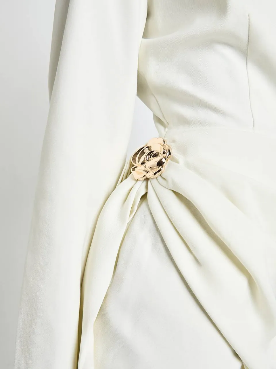 boohoo Dames Mini Jurk met Goudkleurige Afwerking en Wikkel Detail, foto 4