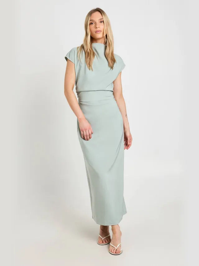 boohoo Dames Petite Jurk Met Gerimpelde Taille En Open Rug Midaxi Lengte Verstandig