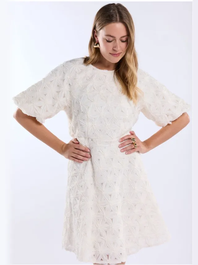 Freebird Wv-3d-voile-flower-26-1 Dames - Jurk - Gebroken wit