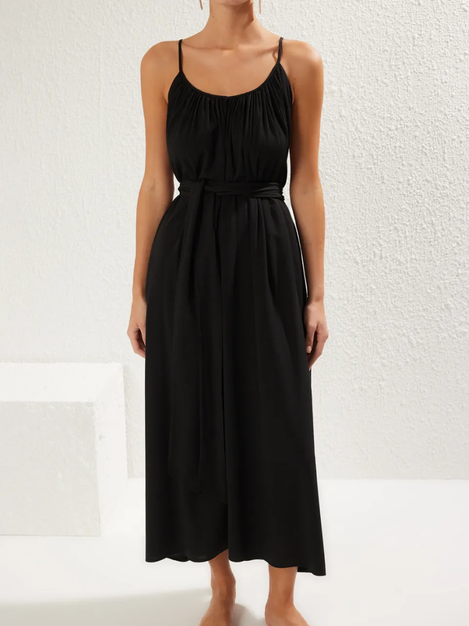Trendyol TRENDYOLMİLLA Dames Zwart Effen Maxi Mouwloos Strandkleding Getailleerd Jurken, foto 2